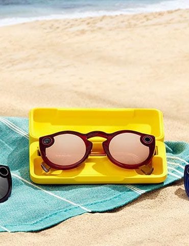 Snapchat réitère ses lunettes de soleil connectées